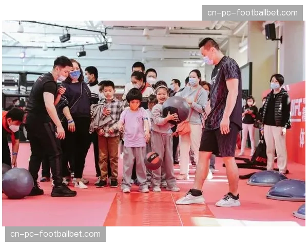 UFC PI与多所大学合作推出运动科学与伤害预防研究项目 UFC PI与多所大学合作推出运动科学与伤害预防研究项目